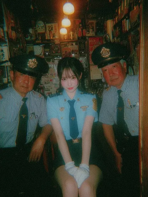 a young beautiful Japanese wom...